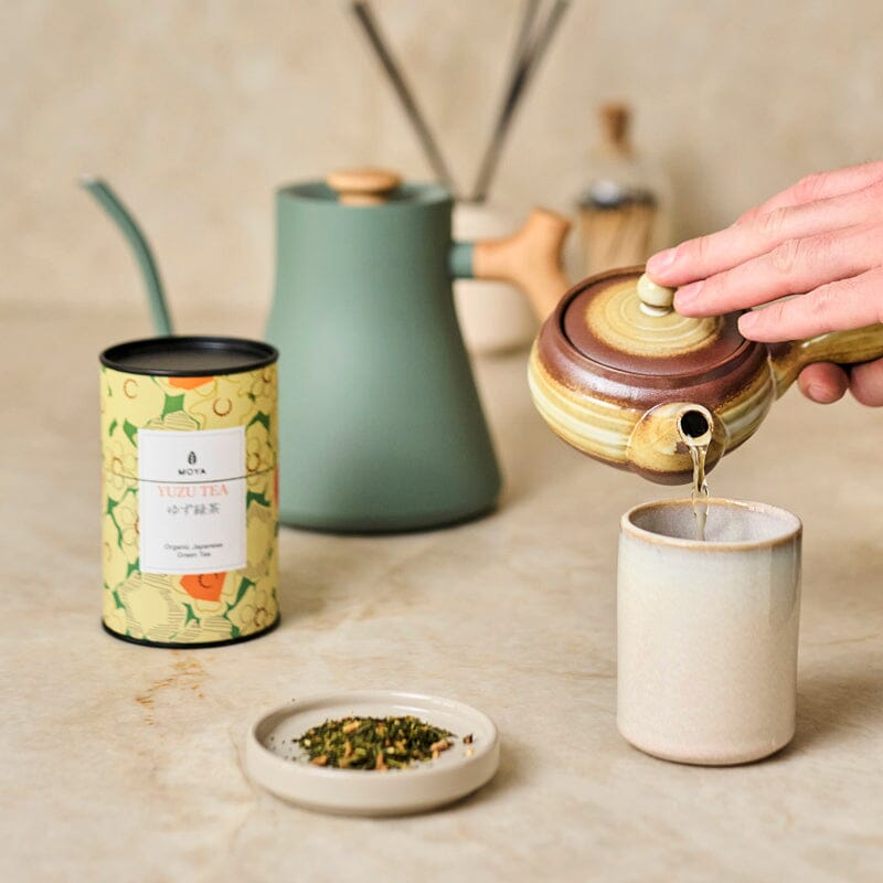 Japanischer BIO-GRÜNTEE mit YUZU